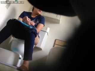 hidden cam in toilet