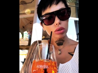 anna chernyakhovska cut her hair (july 2018)